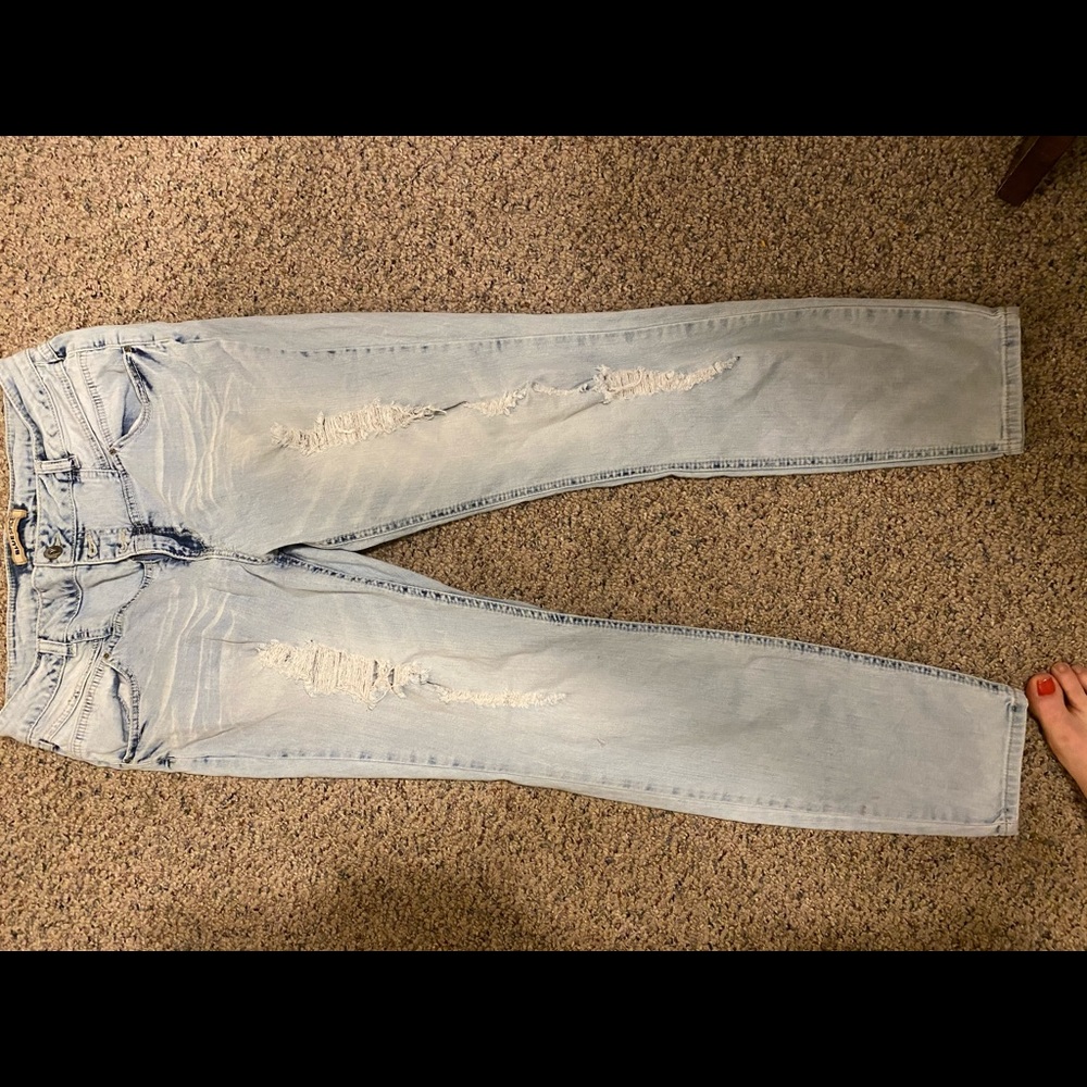 Blue spice ripped jeans